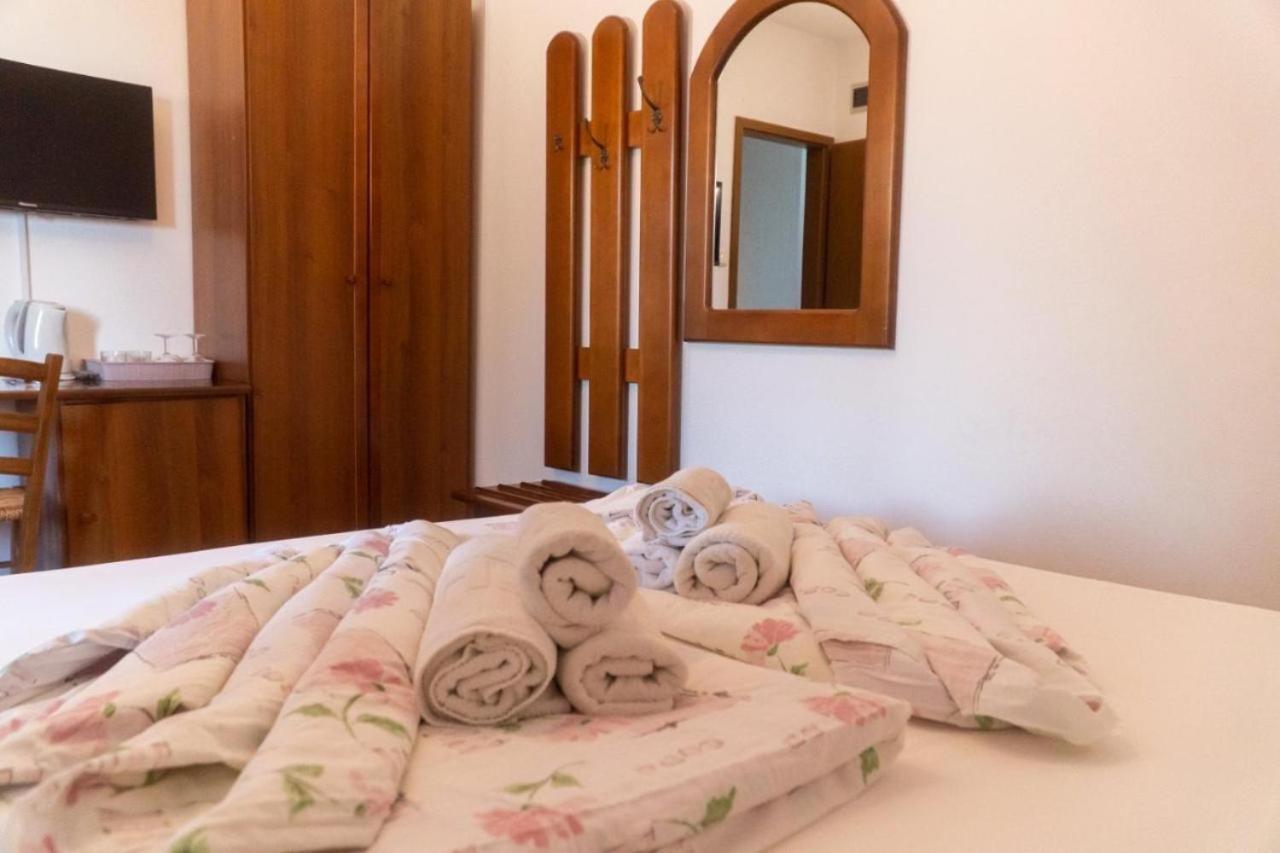 Apartments And Rooms Villa Chiara กรินิตซา ภายนอก รูปภาพ