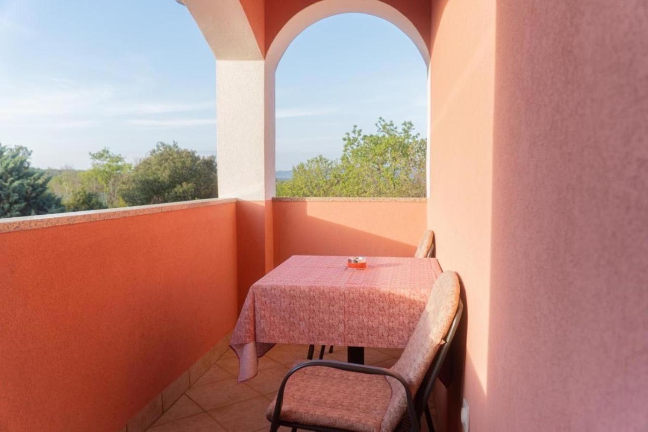 Apartments And Rooms Villa Chiara กรินิตซา ภายนอก รูปภาพ