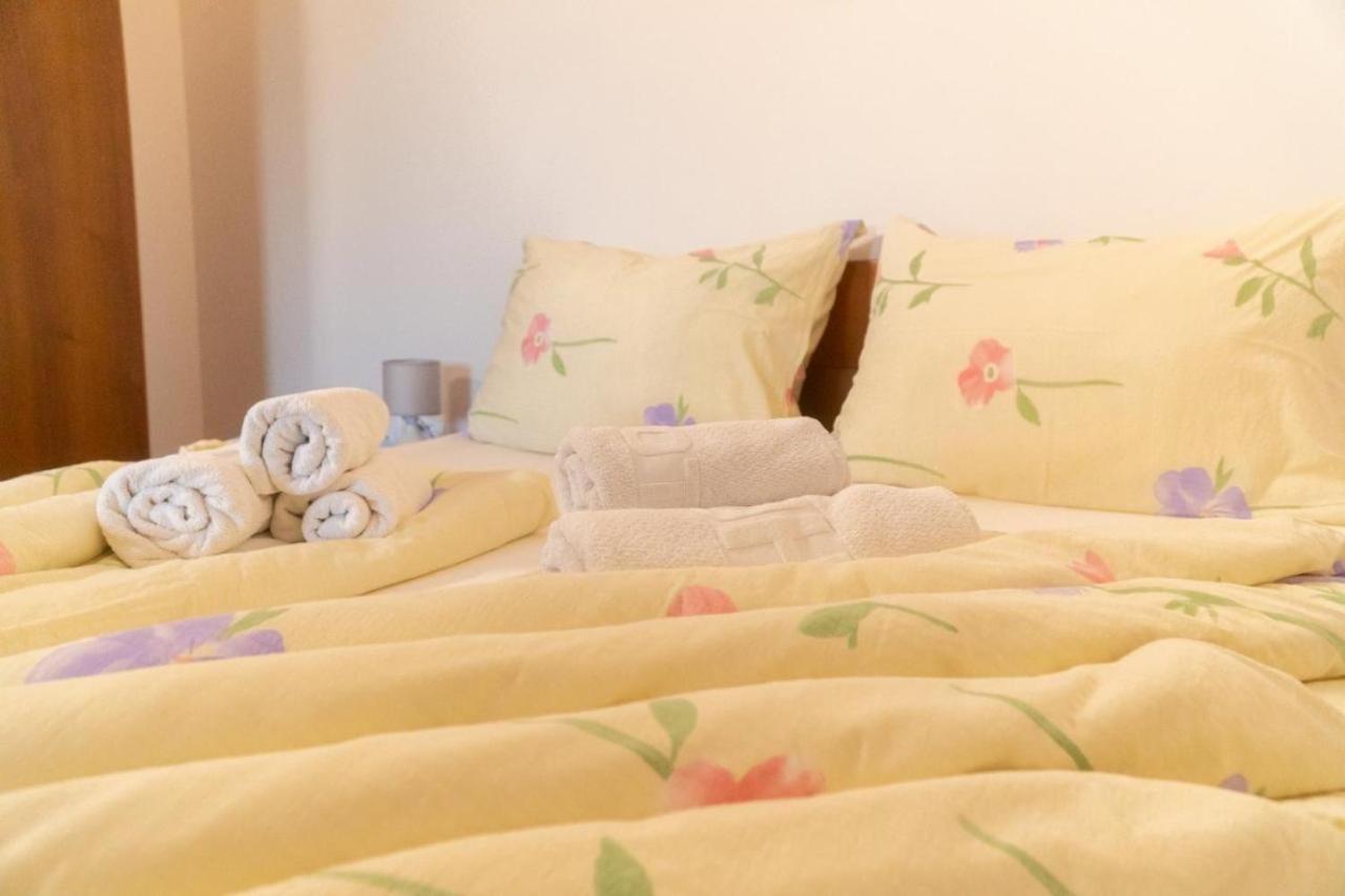 Apartments And Rooms Villa Chiara กรินิตซา ภายนอก รูปภาพ
