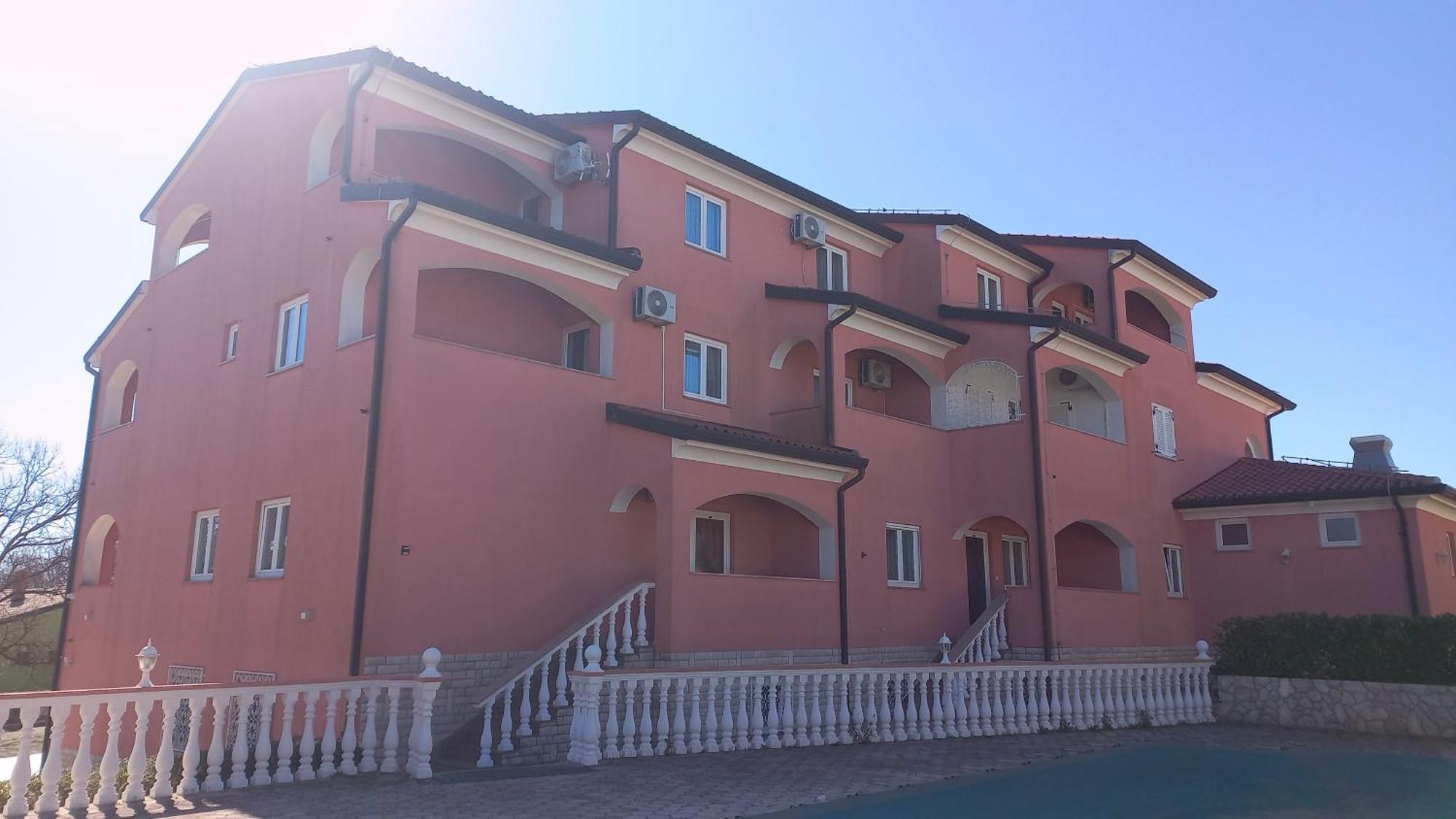 Apartments And Rooms Villa Chiara กรินิตซา ภายนอก รูปภาพ