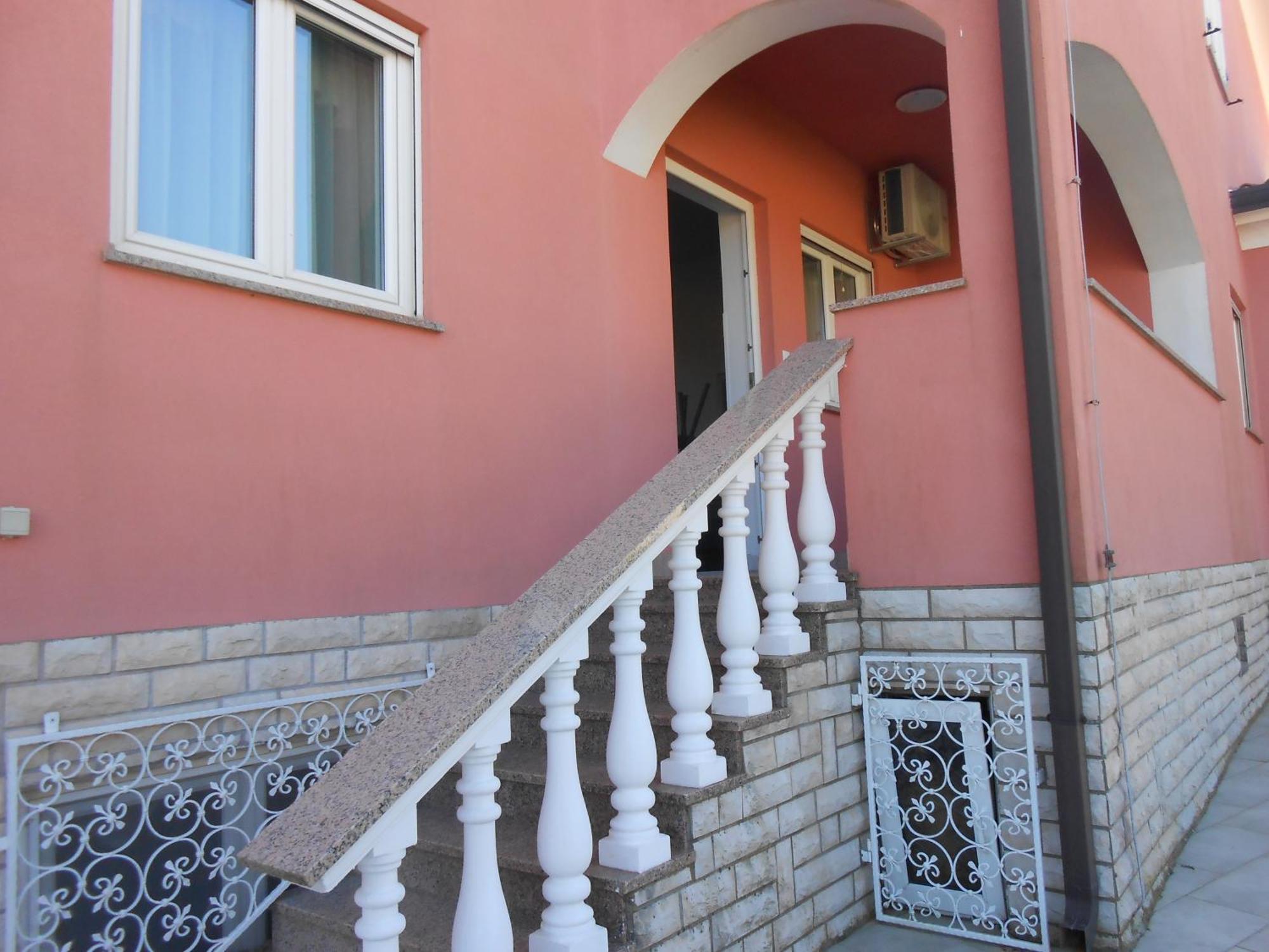 Apartments And Rooms Villa Chiara กรินิตซา ภายนอก รูปภาพ