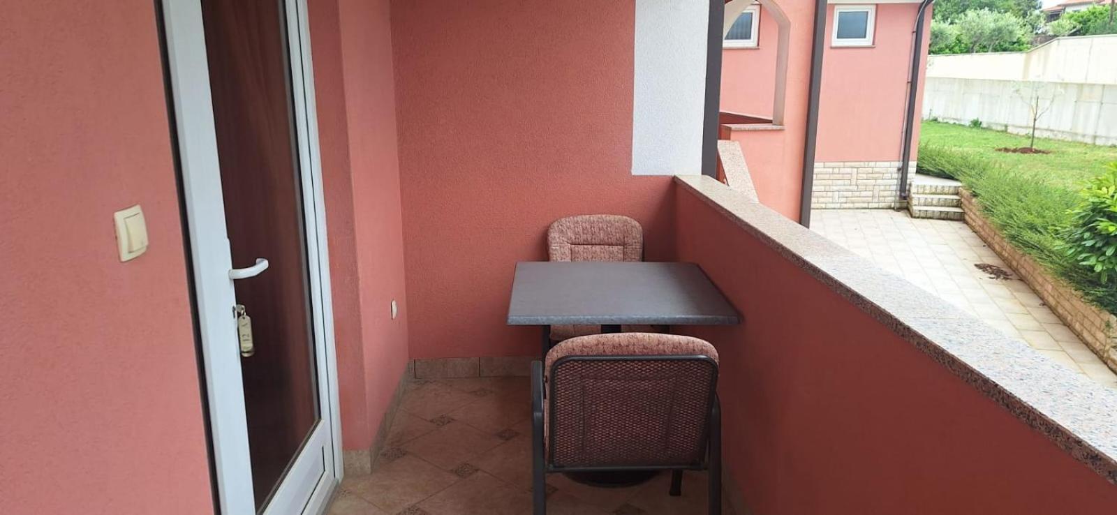 Apartments And Rooms Villa Chiara กรินิตซา ภายนอก รูปภาพ